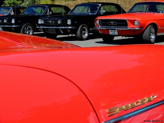 Speedster aginst Mustang.jpg